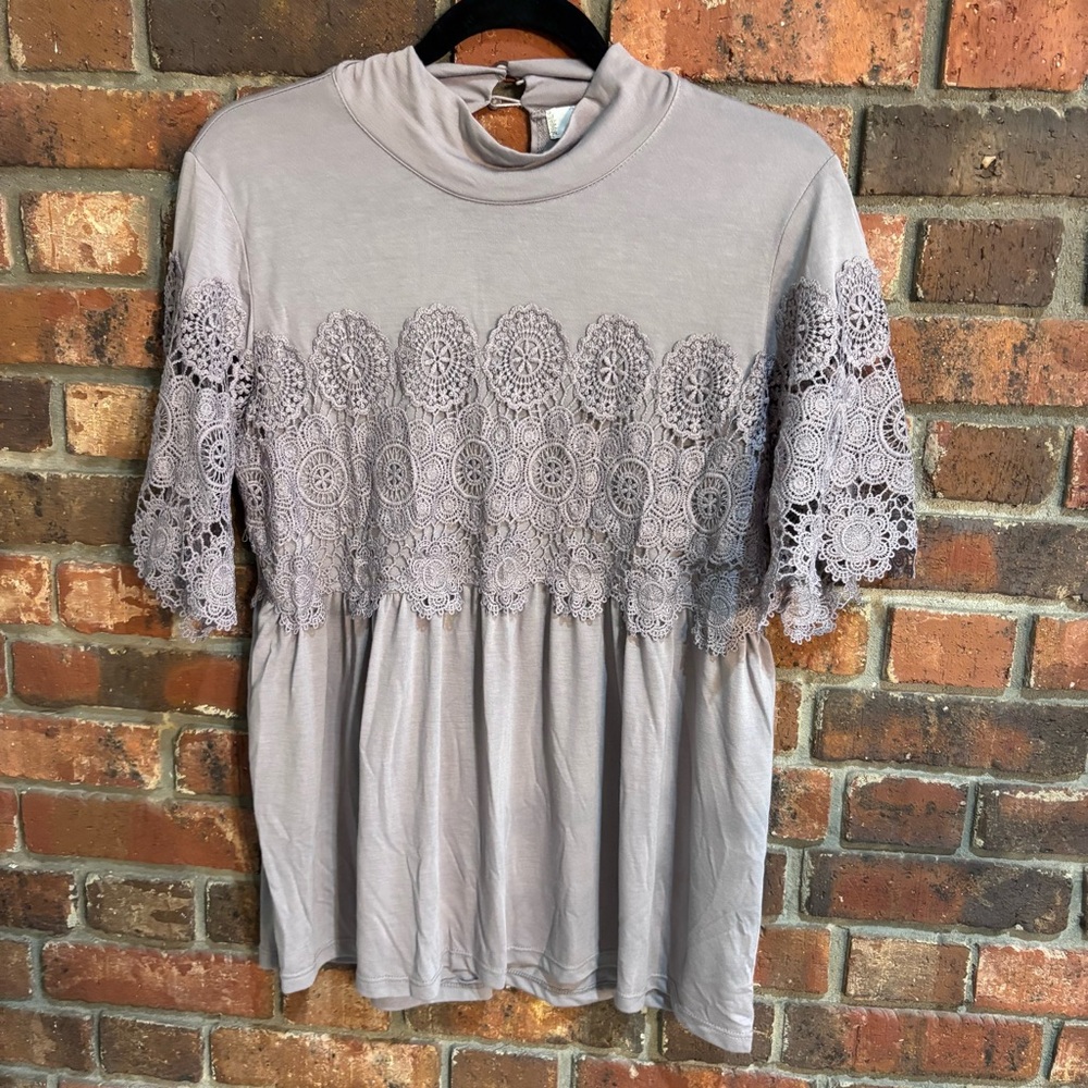 Shannon Ford womens lace mock neck top dusty lilac L